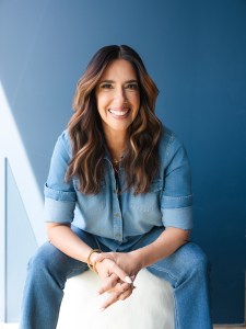 Photo of author MaryAnn DiMarco