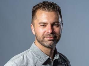 Photo of Aaron Burns